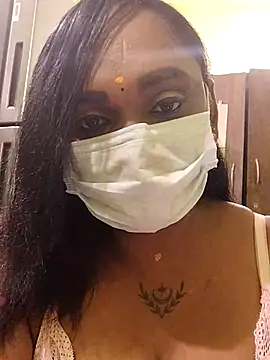 Dharshini98 online show from 01-14-26, 02:09