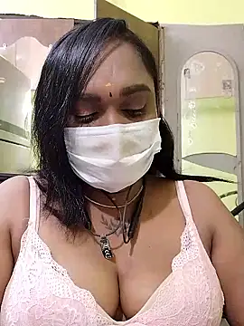 Dharshini98 online show from 01-17-26, 04:43