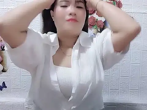 Snapshot of Site-loe chatting on 02-11-26, 02:39 Site-loe online show from 02-11-26, 02:39