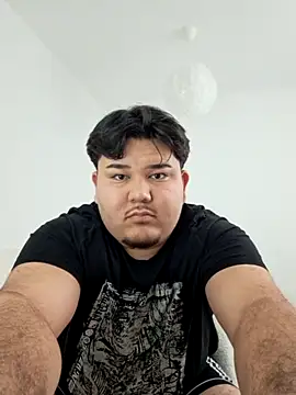 latina w19 online show from 11-24-25, 10:26