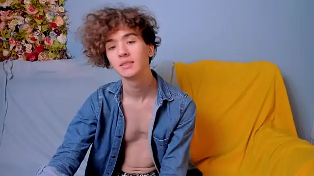 Snapshot of James_Colleman chatting on 11-14-25, 07:50 James Colleman online show from 11-14-25, 07:50