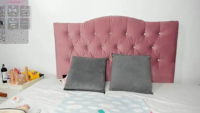 Julia roberss online show from 11-28-25, 03:17