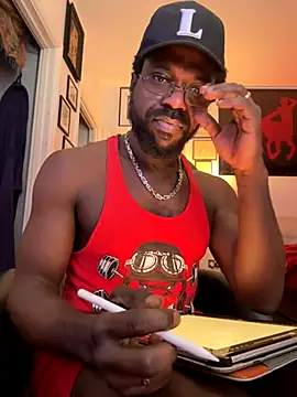 SirDaddylicious online show from 11-12-25, 09:18