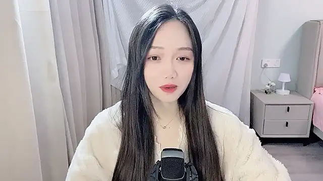 BoiI2u online show from 12-22-25, 03:23