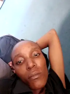 Beverlygurlx6 online show from 02-25-26, 07:41