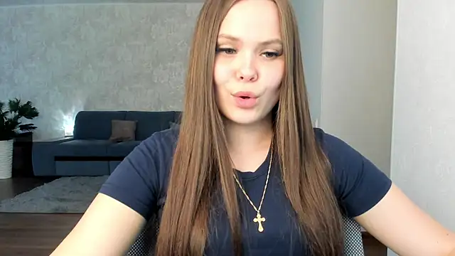 Snapshot of Kira_love_81 chatting on 04-29-26, 12:31 Kira love 81 online show from 04-29-26, 12:31