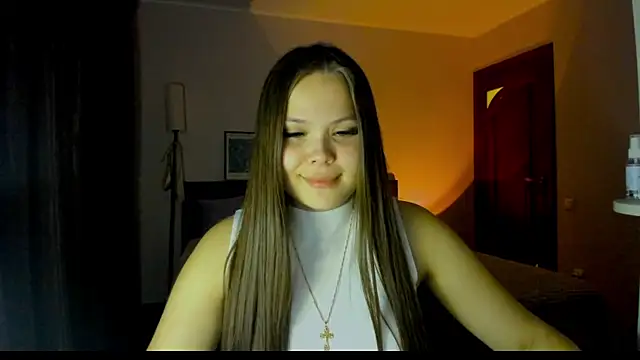 Snapshot of Kira_love_81 chatting on 05-26-26, 07:45 Kira love 81 online show from 05-26-26, 07:45