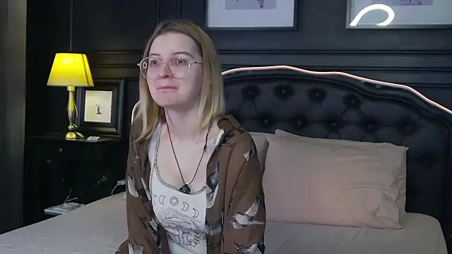 LindaGrant online show from 11-13-25, 08:13