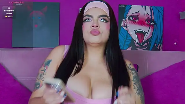 antonella contti  online show from 12-15-25, 07:52