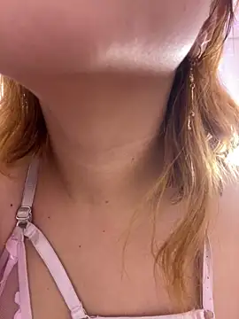 NinaSakura Eup online show from 11-18-25, 11:35