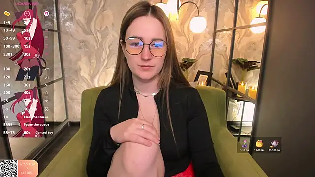 EmmaBloomm online show from 06-21-26, 06:30