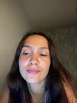 Snapshot of carolsapequinha chatting on 02-27-26, 02:45 carolsapequinha online show from 02-27-26, 02:45