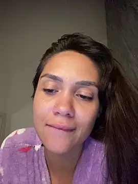 Snapshot of carolsapequinha chatting on 06-04-26, 07:35 carolsapequinha online show from 06-04-26, 07:35