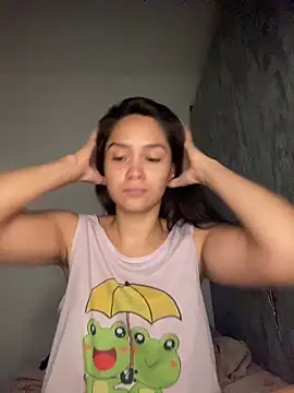 Snapshot of carolsapequinha chatting on 05-29-26, 10:43 carolsapequinha online show from 05-29-26, 10:43