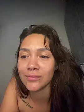 Snapshot of carolsapequinha chatting on 07-01-26, 03:45 carolsapequinha online show from 07-01-26, 03:45