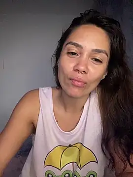Snapshot of carolsapequinha chatting on 06-15-26, 10:59 carolsapequinha online show from 06-15-26, 10:59