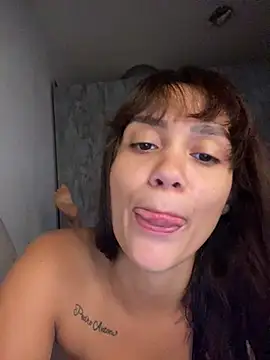 Snapshot of carolsapequinha chatting on 05-09-26, 09:18 carolsapequinha online show from 05-09-26, 09:18