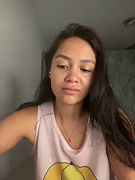 Snapshot of carolsapequinha chatting on 02-01-26, 12:58 carolsapequinha online show from 02-01-26, 12:58