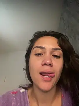 Snapshot of carolsapequinha chatting on 06-06-26, 01:05 carolsapequinha online show from 06-06-26, 01:05