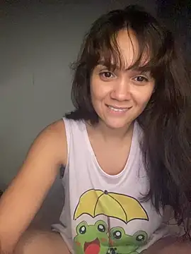 Snapshot of carolsapequinha chatting on 05-30-26, 03:24 carolsapequinha online show from 05-30-26, 03:24