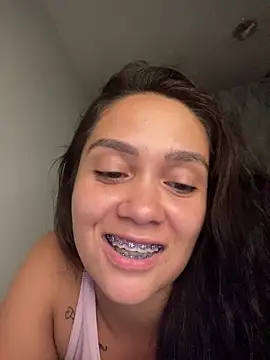 Snapshot of carolsapequinha chatting on 02-06-26, 11:17 carolsapequinha online show from 02-06-26, 11:17