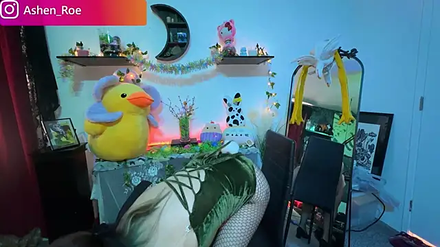 AshenRoe online show from 04-05-26, 07:20