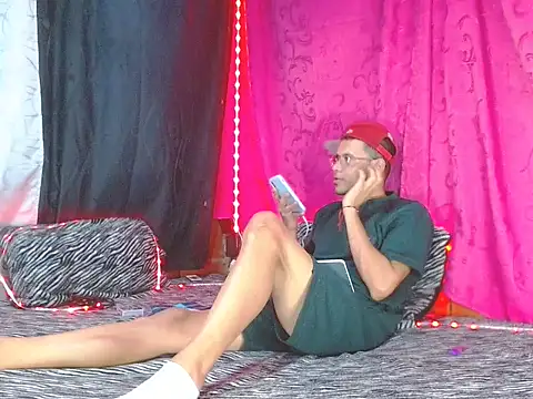 FANTASYBOYS11 online show from 12-15-25, 10:26