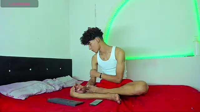 kaiborman00 online show from 03-21-26, 02:57