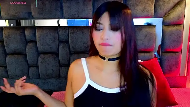 IssaJones  online show from 03-24-26, 08:09