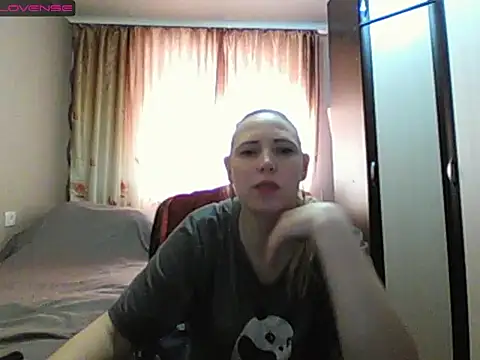 Snapshot of JenniDeep chatting on 02-15-26, 05:52 JenniDeep online show from 02-15-26, 05:52