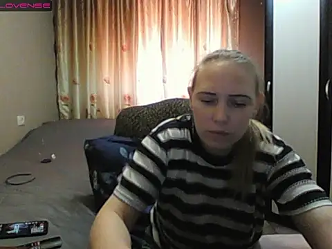 JenniDeep online show from 04-12-26, 11:35