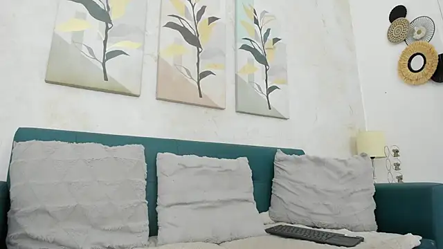 karime arana online show from 11-30-25, 06:52