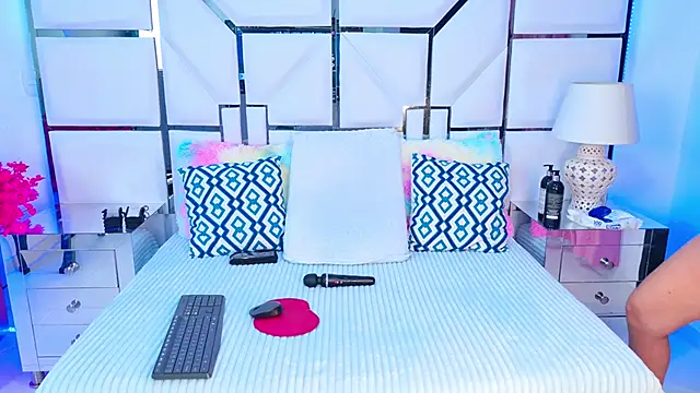 VeronicaSttar online show from 02-11-26, 12:05