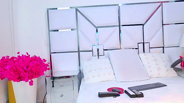 VeronicaSttar online show from 01-13-26, 11:36