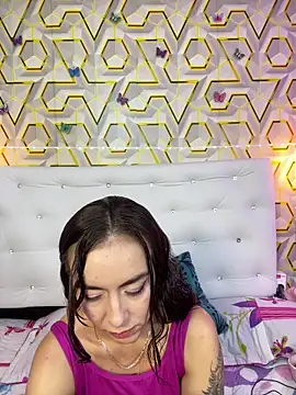 MelanyyJhonson15 online show from 05-14-26, 02:30