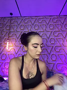 MelanyyJhonson15 online show from 06-19-26, 08:25