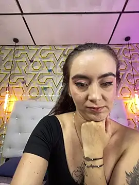 MelanyyJhonson15 online show from 06-05-26, 08:25
