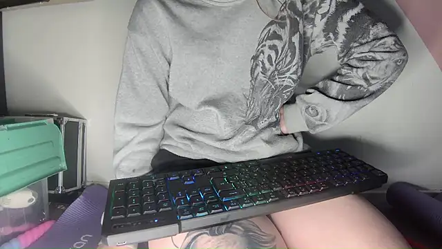 secretcouple 00 online show from 01-13-26, 09:08