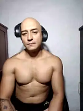 Snapshot of nicolssssssssss chatting on 11-13-25, 06:06 nicolssssssssss online show from 11-13-25, 06:06