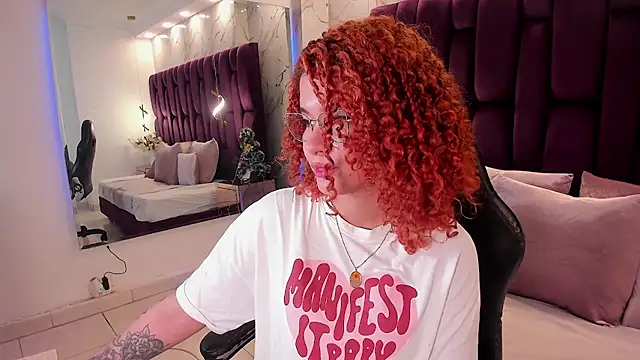 avrilwaynee online show from 12-02-25, 11:23