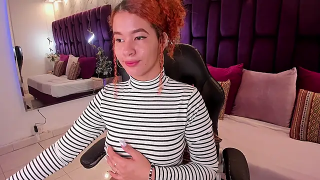 avrilwaynee online show from 11-28-25, 11:54