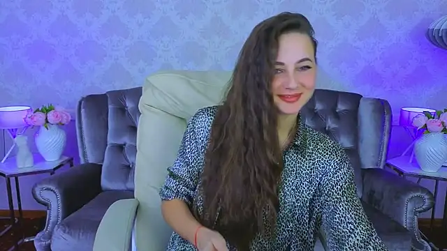 LayllaStarr online show from 11-17-25, 06:50