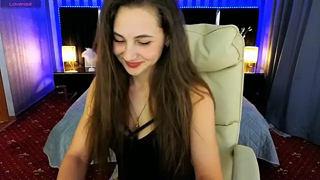 LayllaStarr online show from 11-30-25, 02:07