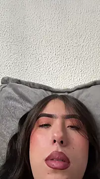 Sammydoll1 online show from 12-19-25, 08:55