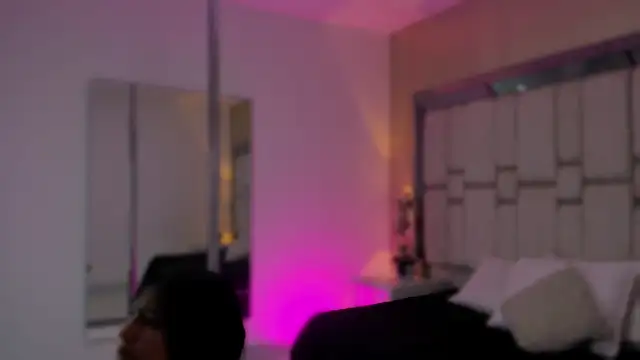 SnakeMuse online show from 12-21-25, 04:14