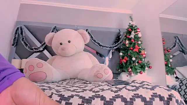 SnakeMuse online show from 12-15-25, 12:49