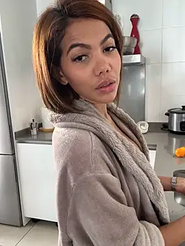 dolceragazza 15 online show from 11-19-25, 09:53