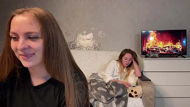 Seylune online show from 11-30-25, 04:35