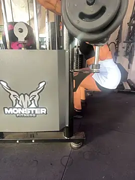 Snapshot of Monahliza chatting on 12-03-25, 10:25 Monahliza online show from 12-03-25, 10:25