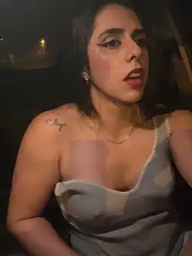 Snapshot of Monahliza chatting on 12-03-25, 10:31 Monahliza online show from 12-03-25, 10:31